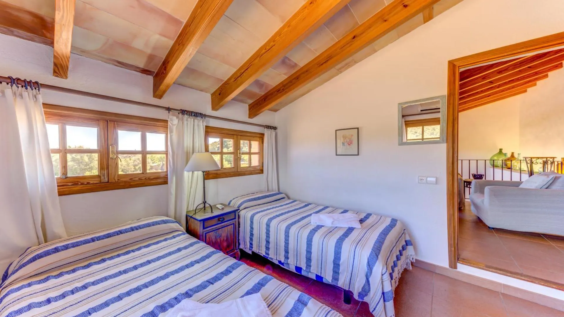Villa Can Martin By Sealand Villas ポレンサ スペイン